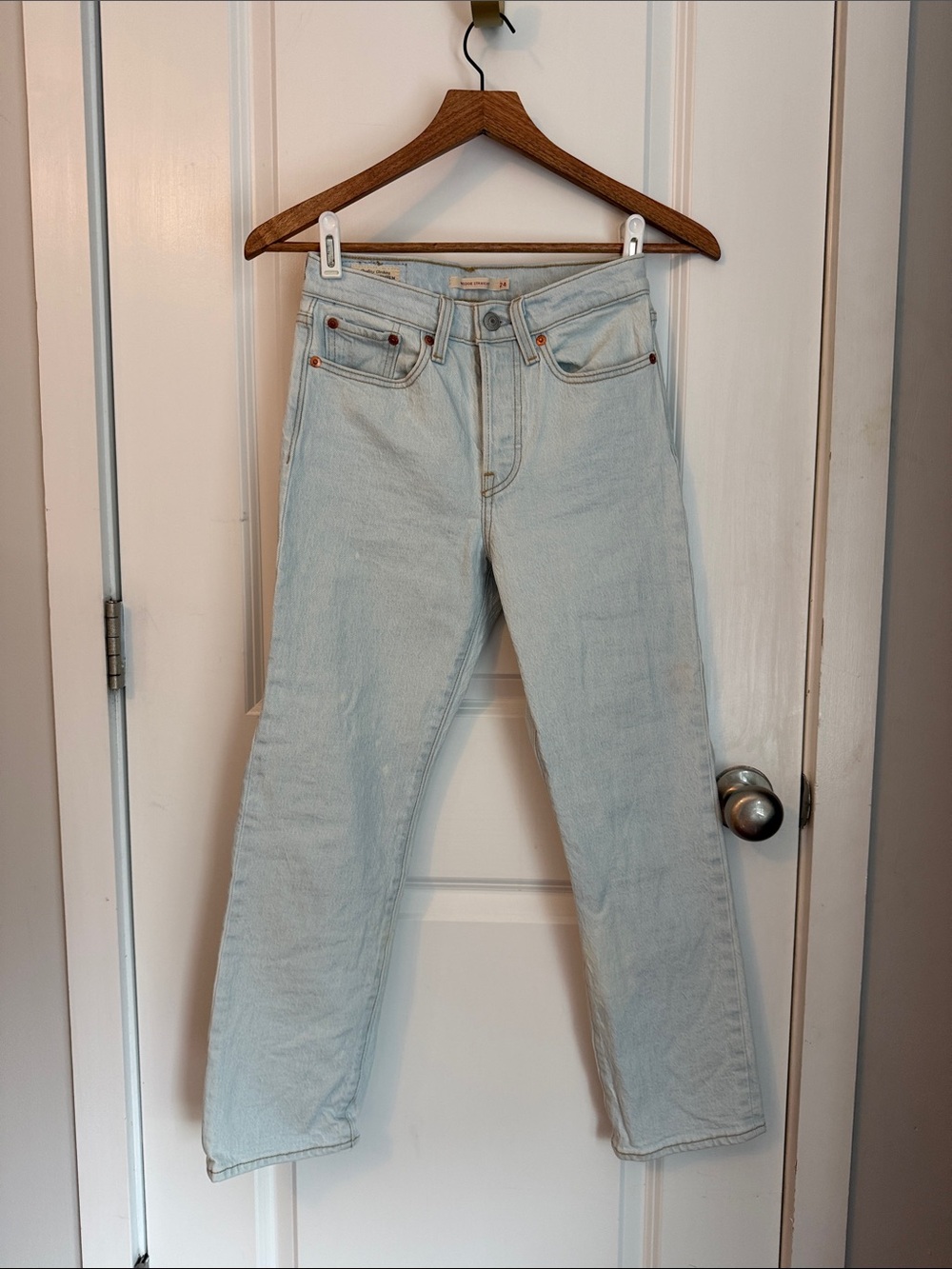 Levi's Light Wash Wedgie Straight Leg Jeans sz 24